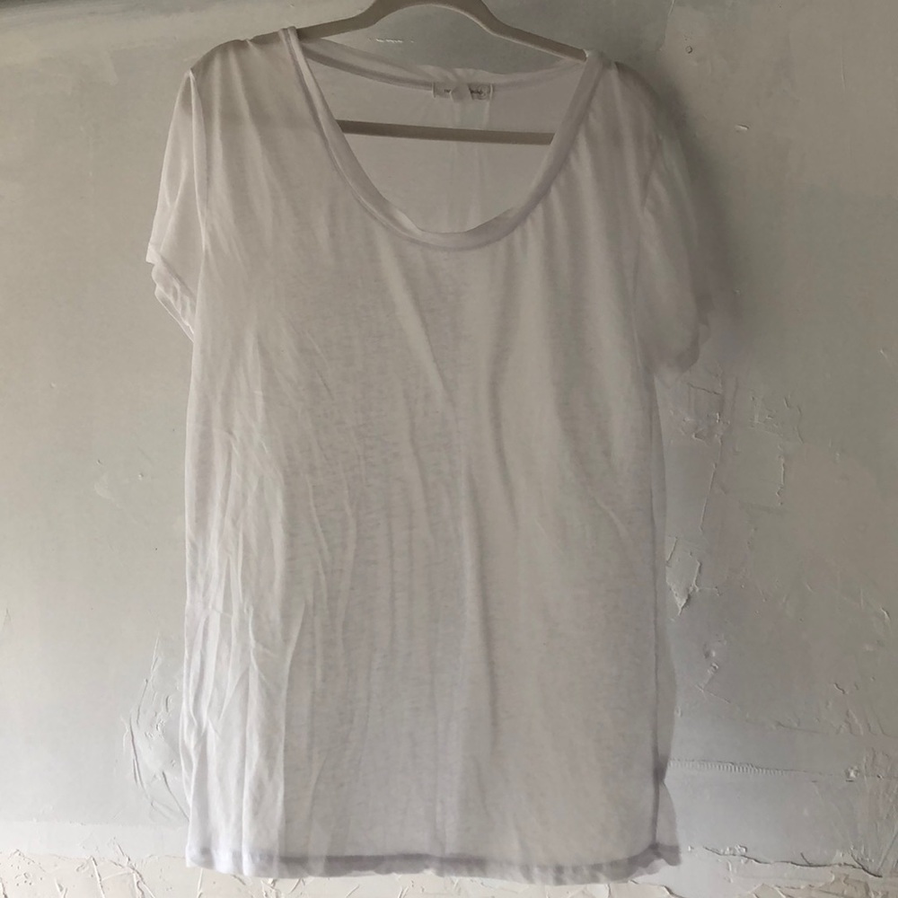 White Tshirt